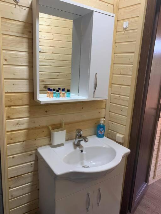 C'Est La Vie Appartement Mtsʼkhetʼa Buitenkant foto